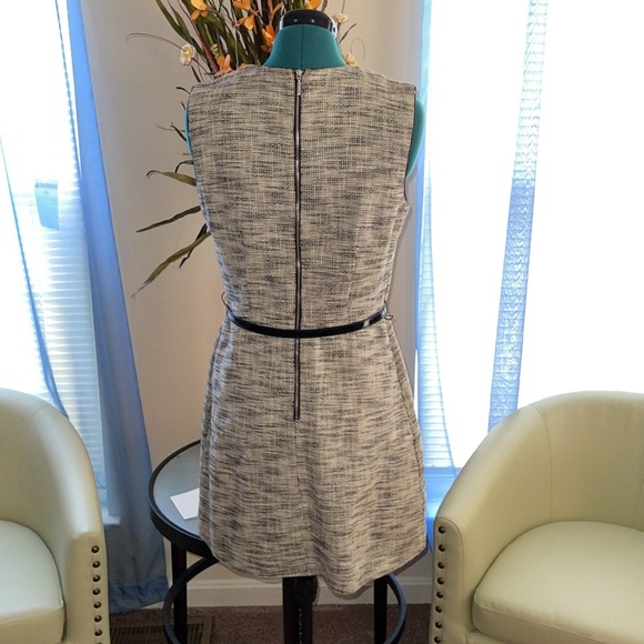 HM | Tweed Belted Mini Dress - Picture 5 of 6